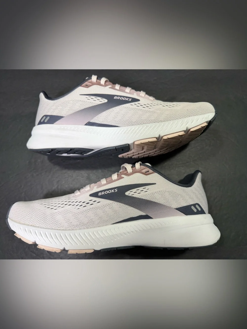 Brooks Launch 8 Women’s Running Walking Sneakers Shoe Size-8